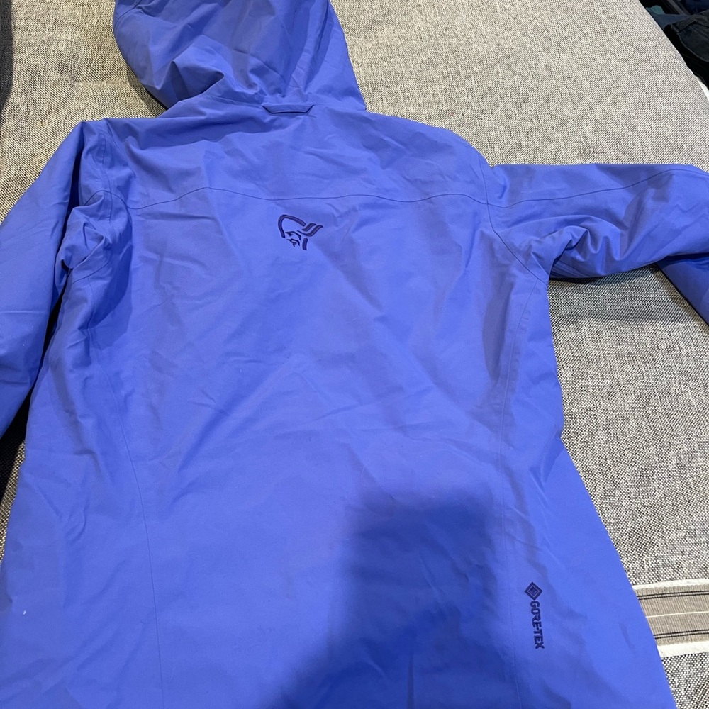 Norrona Gore-Tex insulated lofoten ski jacket